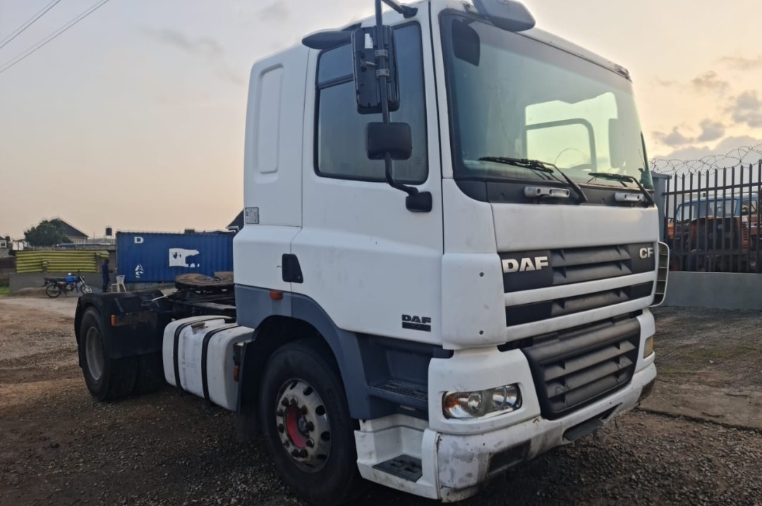 Trailer Head Truck 4